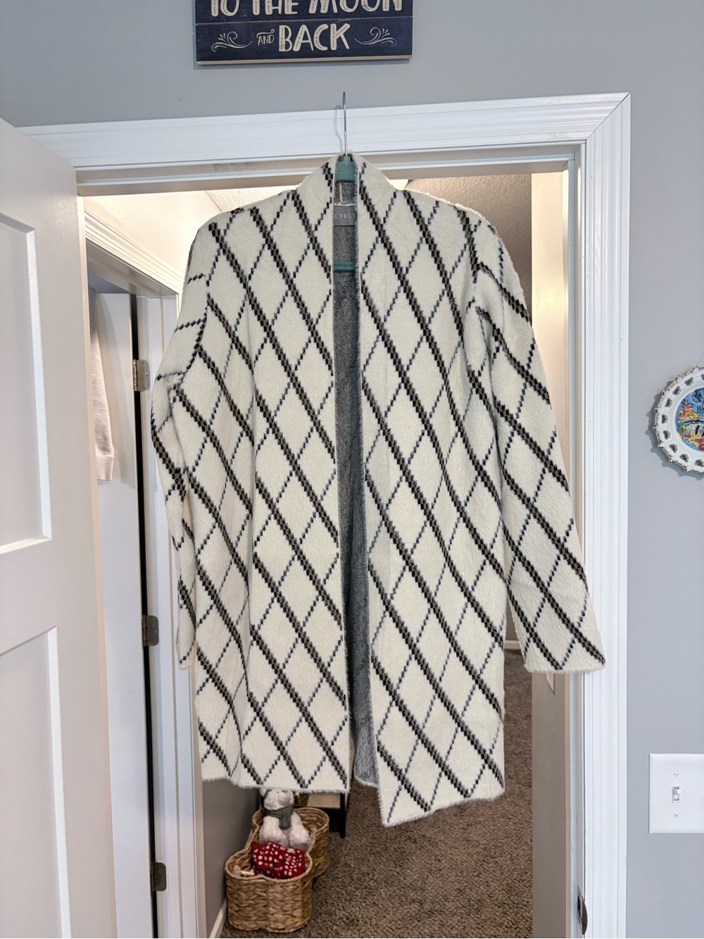 Cyrus Cream & Black Diamond Open-Front Cardigan